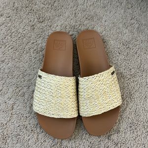 Reef slides size 8